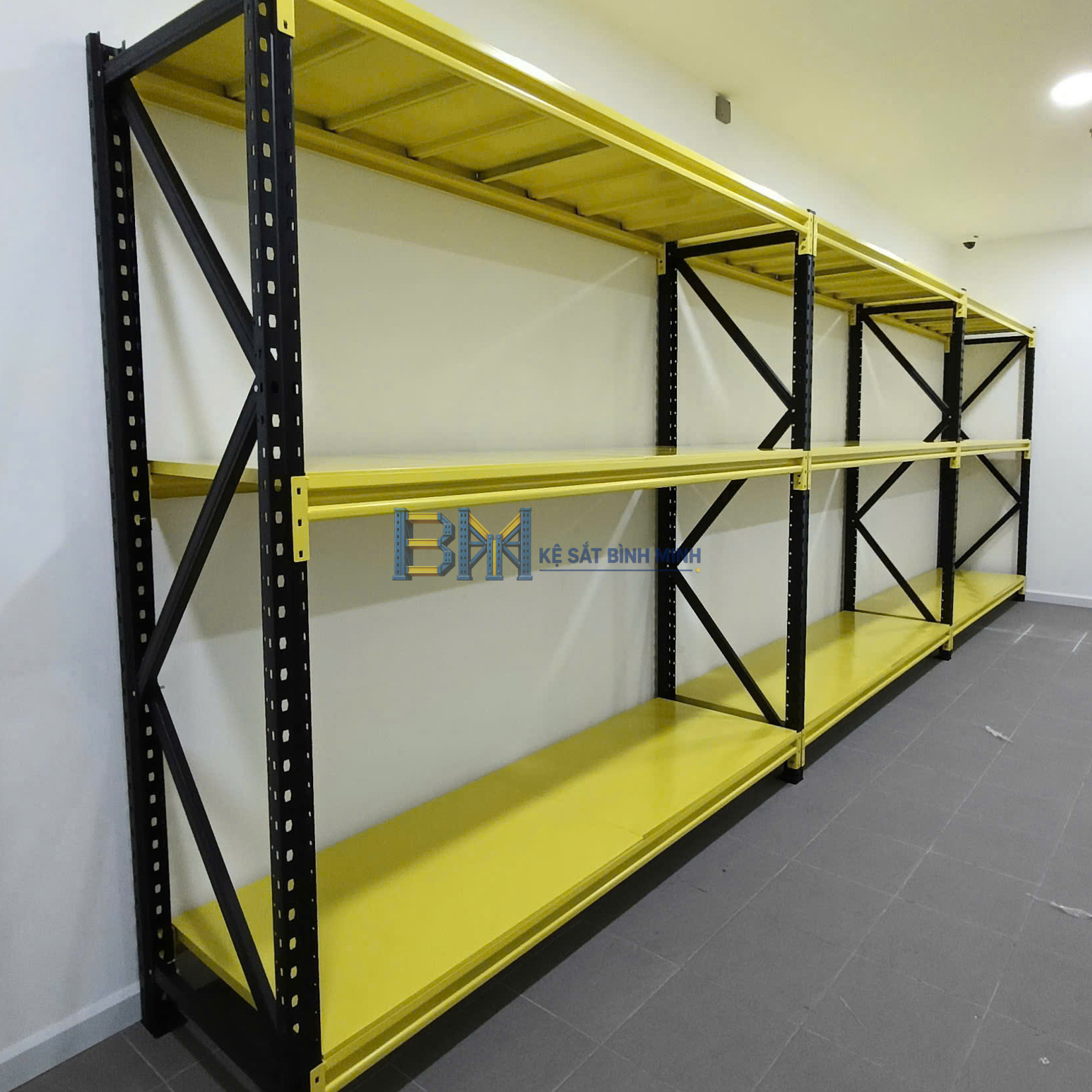 Kệ trung tải 3 tầng